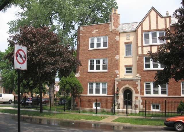 Property at 2721 N Lockwood Ave Unit 2C, Chicago, IL 60639, 1 bed, 1 bath