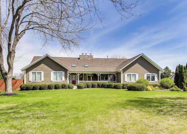 Property at 2502 S Hidden Trl, Spring Grove, IL 60081, 4 beds, 4 baths