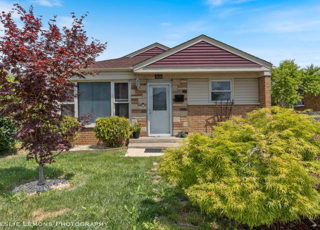 Property at 4658 W 83rd Pl, Chicago, IL 60652, 3 beds, 1 bath