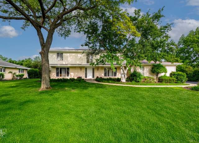 Property at 2380 Highmoor Rd, Highland Park, IL 60035, 5 beds, 4.5 baths
