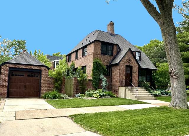 Property at 9205 S Hoyne Ave, Chicago, IL 60643, 3 beds, 1.5 baths