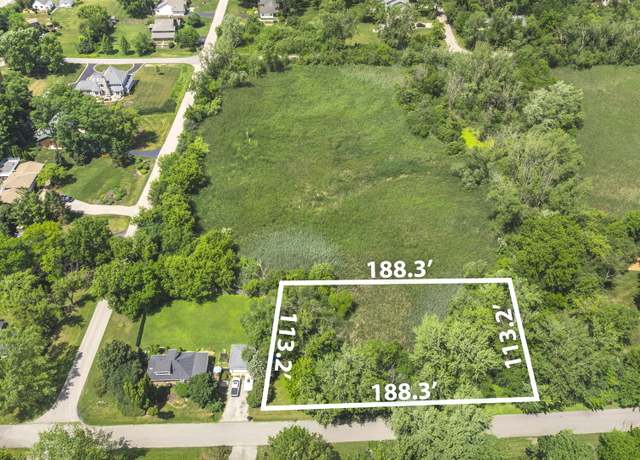 Property at 212 Princeton Ave, Barrington, IL 60010