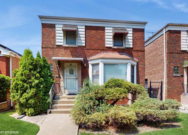 Property at 10152 S Prairie Ave, Chicago, IL 60628, 3 beds, 2.5 baths