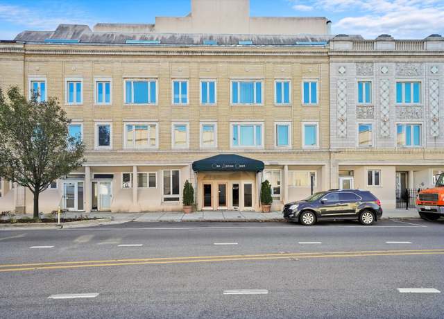 Property at 6337 Roosevelt Rd #209, Berwyn, IL 60402, 2 beds, 1.5 baths