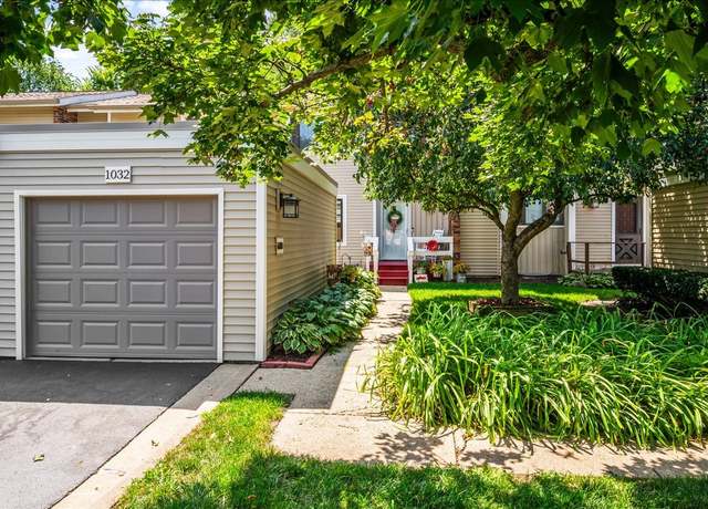 Property at 1032 Rainwood Dr, Aurora, IL 60506, 3 beds, 2.5 baths