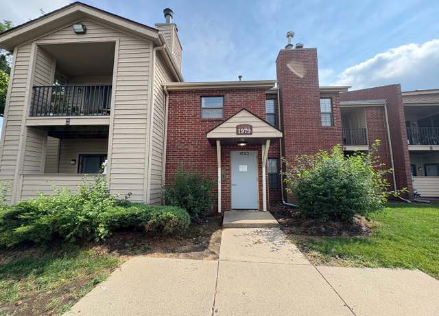 Property at 1979 N Hicks Rd #104, Palatine, IL 60074, 1 bed, 1 bath