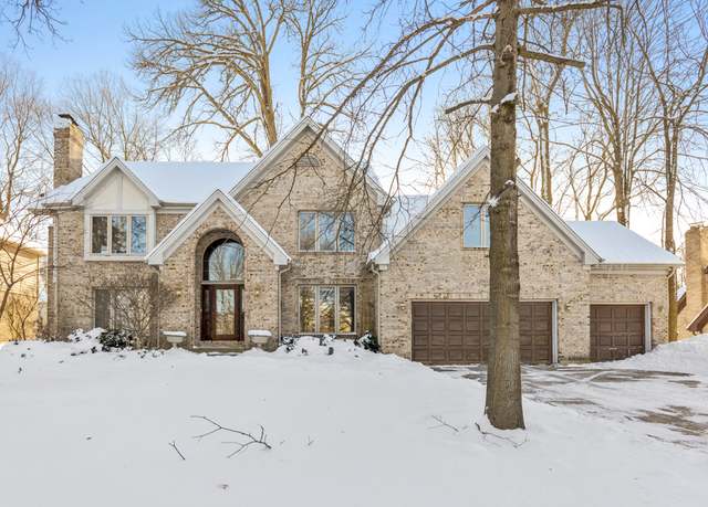 Property at 2905 Royal Fox Dr, St. Charles, IL 60174, 4 beds, 3 baths