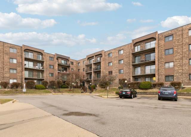 Property at 601 W Huntington Commons Rd #106, Mount Prospect, IL 60056, 3 beds, 2 baths