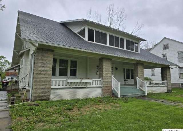 Property at 242 Main St, Carthage, IL 63221, 3 beds, 1.5 baths