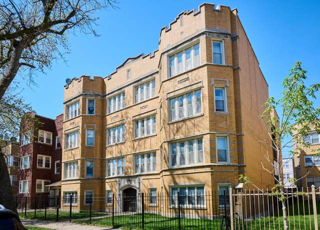Property at 6226 N Mozart St Unit 3N, Chicago, IL 60659, 3 beds, 2 baths