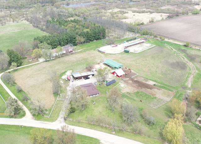 Property at 5042 Shattuck Rd, Belvidere, IL 61008, 3 beds, 3 baths