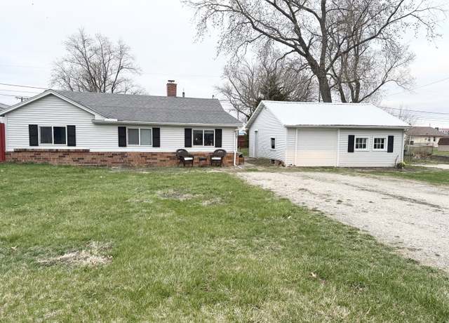 Property at 303 Orr Ave, Pekin, IL 61554, 3 beds, 1 bath