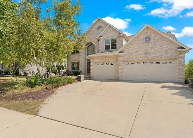 Property at 13613 Arborview Blvd, Plainfield, IL 60585, 5 beds, 4 baths