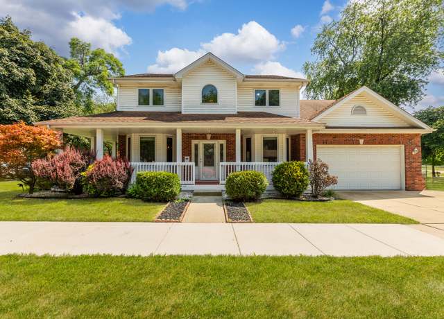 Property at 10200 S Artesian Ave, Chicago, IL 60655, 5 beds, 3.5 baths