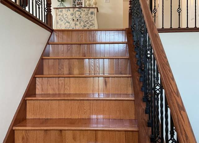 Property at 5203 Glenbrook Trl, Mchenry, IL 60050, 2 beds, 2 baths