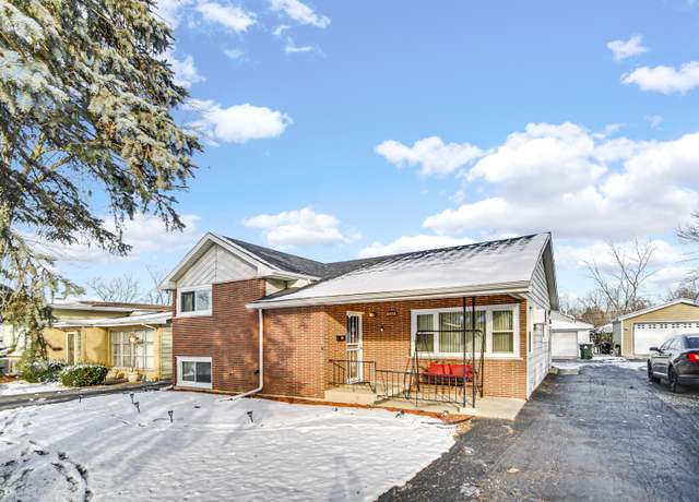 Property at 3124 Woodworth Pl, Hazel Crest, IL 60429, 3 beds, 2 baths