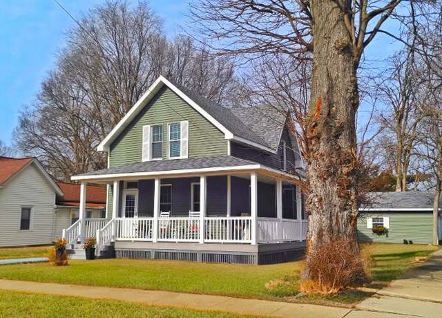 Property at 802 W Main St, Ottawa, IL 61350, 4 beds, 2 baths