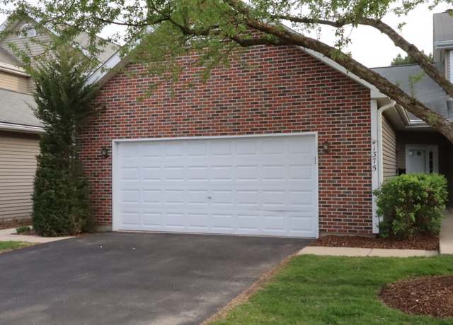 Property at 1375 Grandview Ct, Algonquin, IL 60102, 2 beds, 2 baths