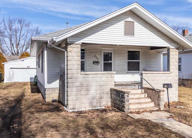 Property at 409 E Elmwood St, Pontiac, IL 61764, 2 beds, 1 bath