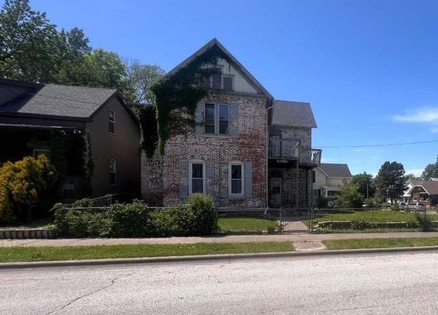 Property at 1030 Washington, Quincy, IL 62301, 4 beds, 2 baths