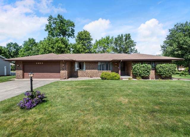 Property at 1803 Lyndhurst Dr, Savoy, IL 61874, 3 beds, 2.5 baths