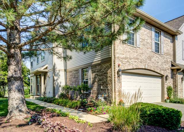 Property at 2044 Ivy Ridge Dr #0, Hoffman Estates, IL 60192, 3 beds, 3.5 baths