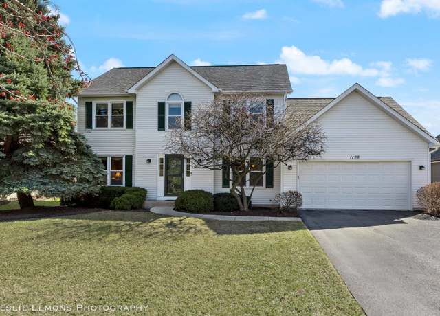Property at 1198 Shoreline Dr, Aurora, IL 60504, 4 beds, 2.5 baths