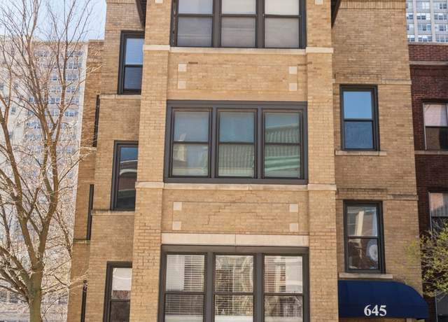 Property at 645 W Bittersweet Pl #1, Chicago, IL 60613, 3 beds, 2 baths