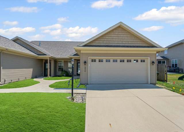 Property at 2216 S Stonebrooke Ct, Urbana, IL 61802, 3 beds, 3.5 baths