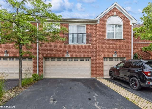 Property at 976 Enfield Dr, Northbrook, IL 60062, 3 beds, 2.5 baths