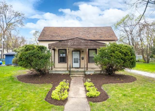 Property at 17046 Bulger Ave, Hazel Crest, IL 60429, 3 beds, 1 bath
