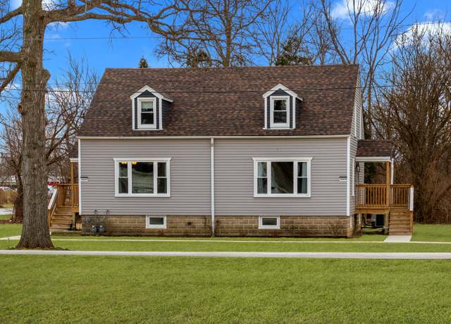 Property at 16637-16639 W Brockman Ave, Prairie View, IL 60069, 2 beds, 1.5 baths