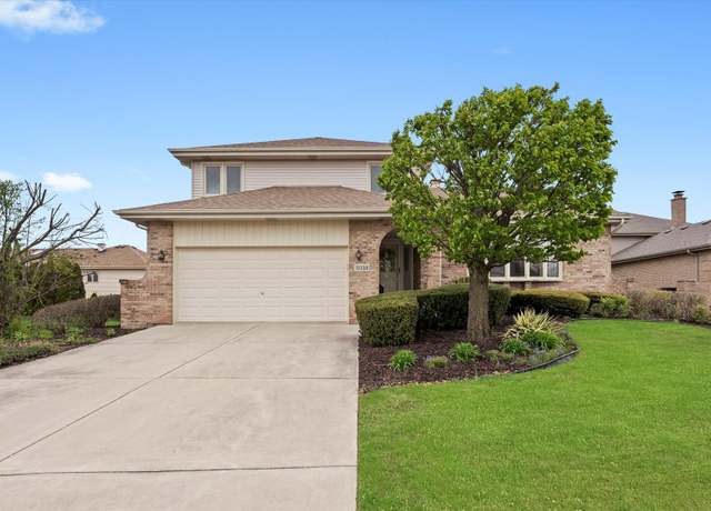 Property at 11330 Norwich Ln, Orland Park, IL 60467, 3 beds, 2.5 baths