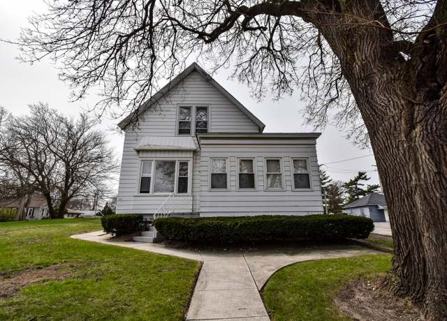 Property at 3627 Ridge Rd, Lansing, IL 60438, 5 beds, 3 baths