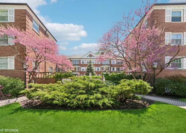 Property at 2222 Central St #3, Evanston, IL 60201, 2 beds, 1 bath