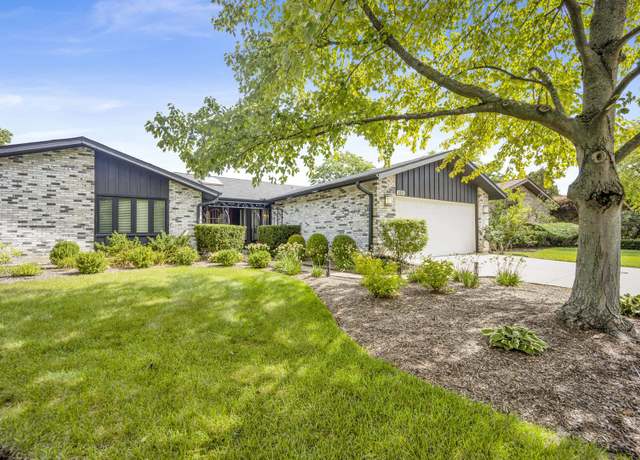 Property at 1421 Chartres Dr, Northbrook, IL 60062, 3 beds, 3.5 baths