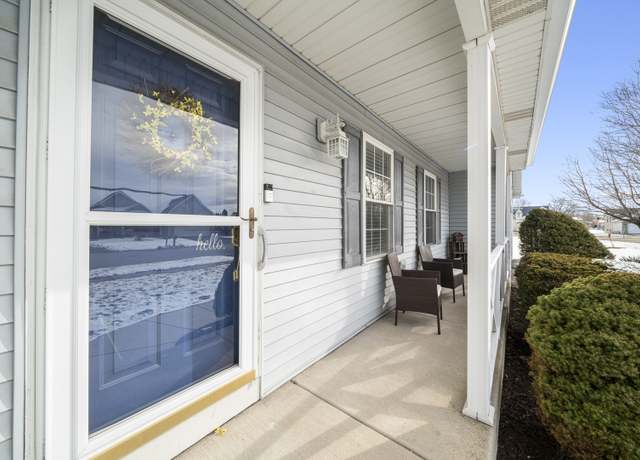 Property at 606 Effie Dr, Earlville, IL 60518, 3 beds, 2 baths