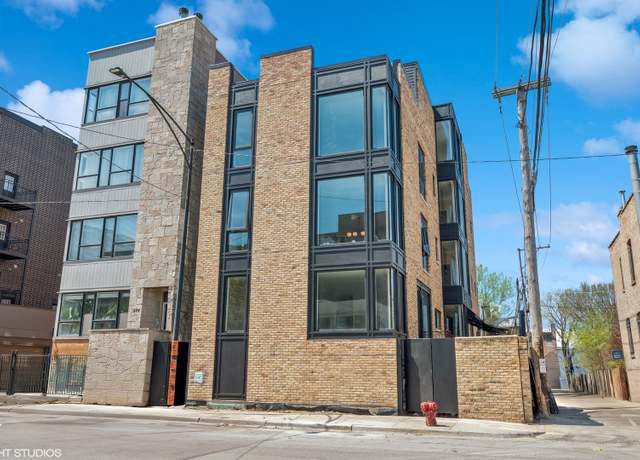 Property at 222 S Oakley Blvd Unit 1W, Chicago, IL 60612, 3 beds, 2.5 baths