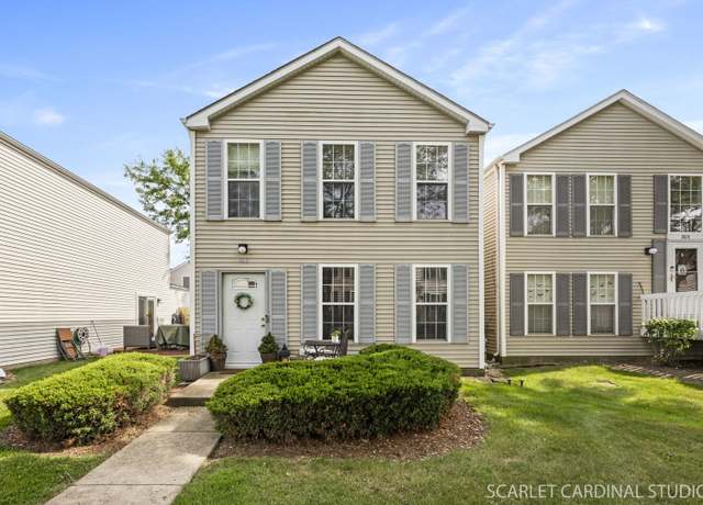 Property at 802 Symphony Dr, Aurora, IL 60504, 2 beds, 1.5 baths