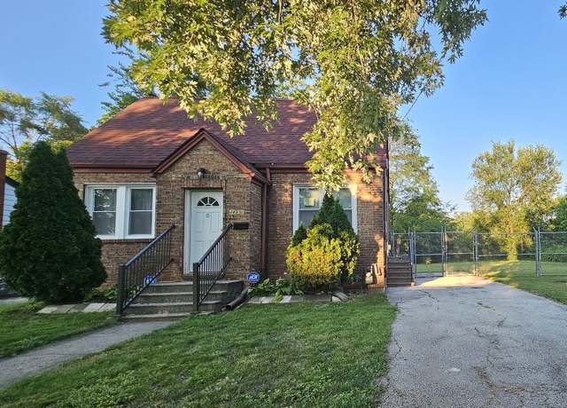 Property at 14931 Riverside Dr, South Holland, IL 60473, 3 beds, 2 baths