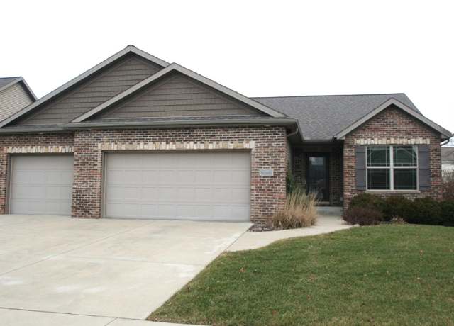 Property at 2704 Fieldstone Ct, Normal, IL 61761, 3 beds, 3 baths