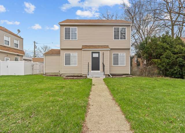 Property at 12725 S Wallace St, Chicago, IL 60628, 5 beds, 3 baths
