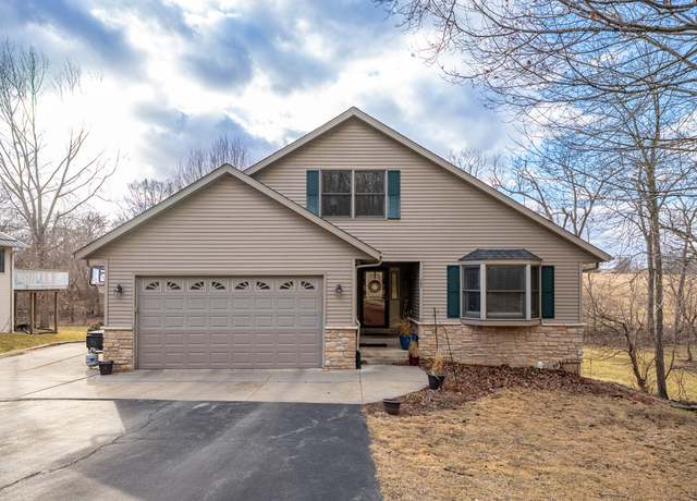 Property at 362 Corkhill Ct, Davis, IL 61019, 6 beds, 4 baths