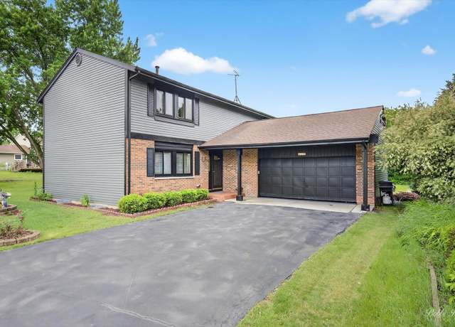 Property at 111 Mayberry Ct, Rolling Meadows, IL 60008, 4 beds, 2.5 baths