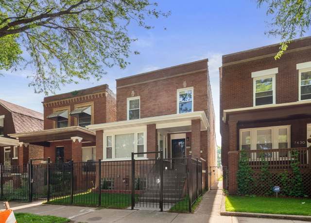 Property at 7432 S King Dr, Chicago, IL 60619, 4 beds, 2.5 baths