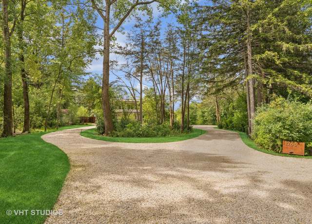 Property at 1266 Winwood Dr, Lake Forest, IL 60045, 5 beds, 6.5 baths
