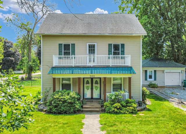 Property at 205 E 6th St, Hammond, IL 61929, 6 beds, 2 baths