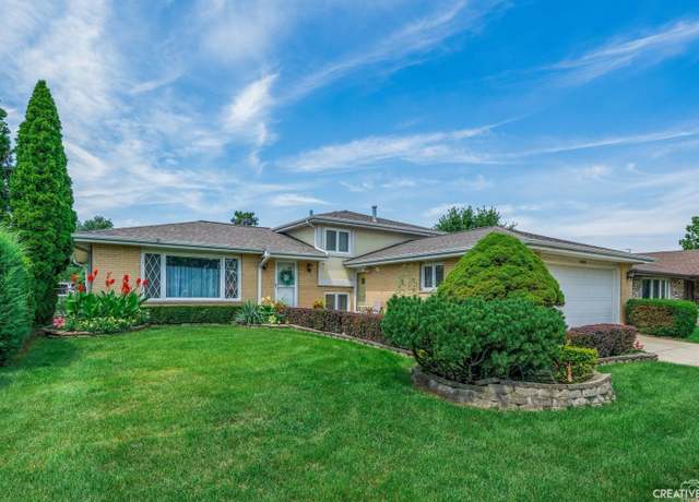 Property at 1408 Spruce Ln, Westmont, IL 60559, 3 beds, 2 baths