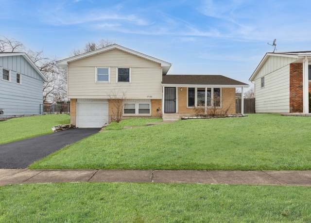 Property at 17120 Central Park Ave, Hazel Crest, IL 60429, 3 beds, 1 bath