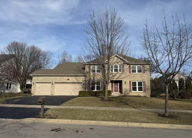 Property at 821 Doral Ln, North Aurora, IL 60542, 4 beds, 3.5 baths